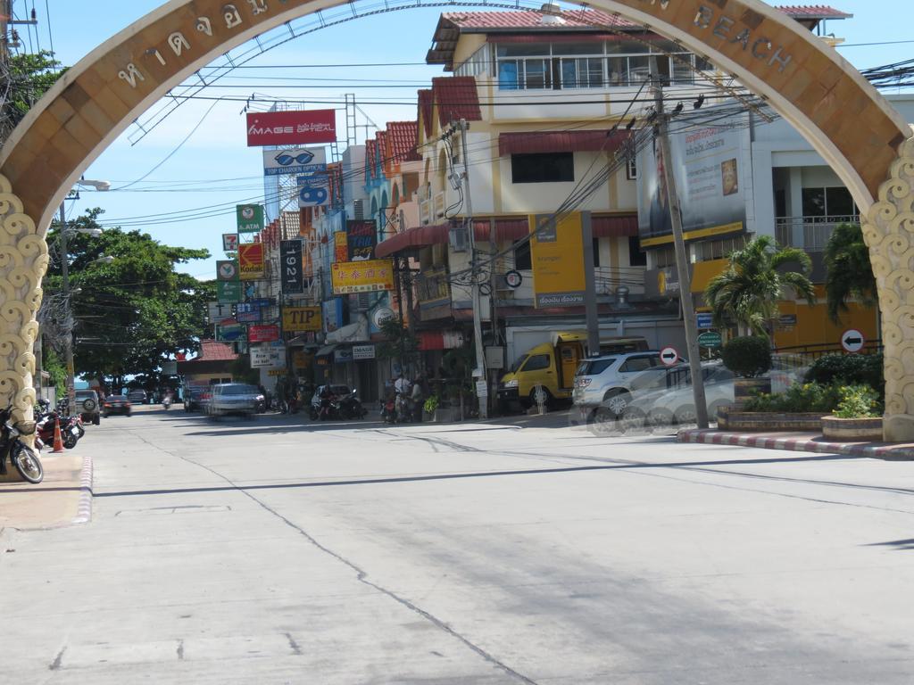 Jomtien Plaza Suite Apartments Bilik gambar
