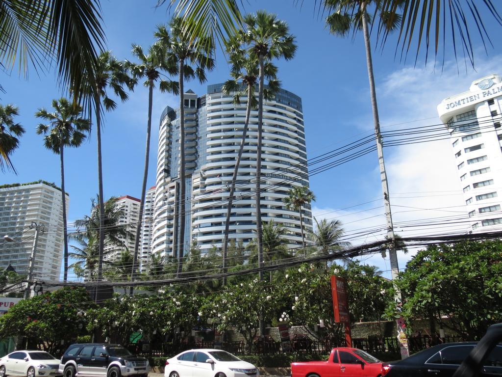 Jomtien Plaza Suite Apartments Bilik gambar