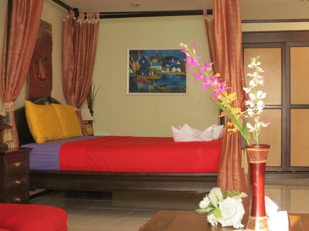 Jomtien Plaza Suite Apartments Bilik gambar